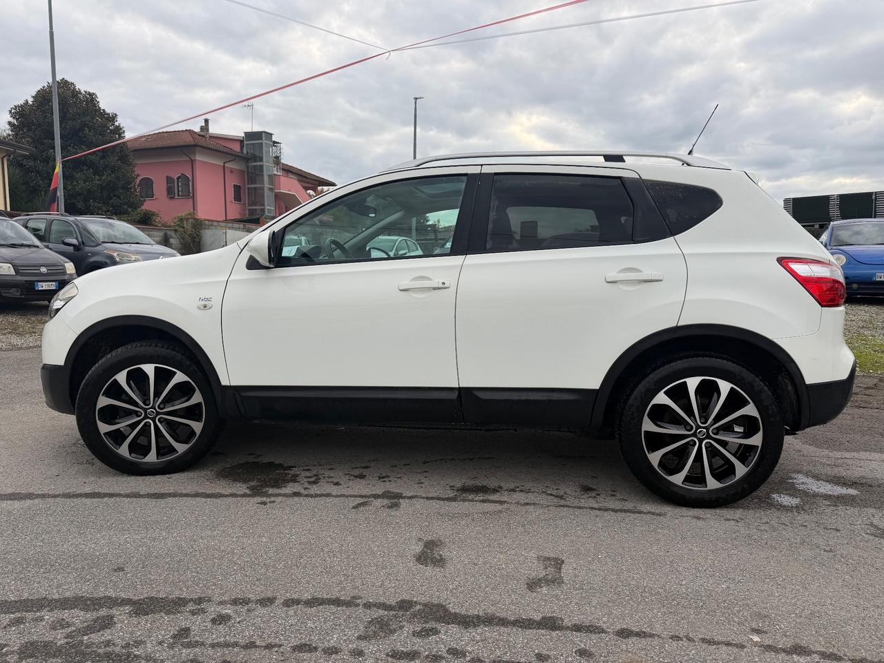 Nissan Qashqai 2.0 dCi DPF Tekna