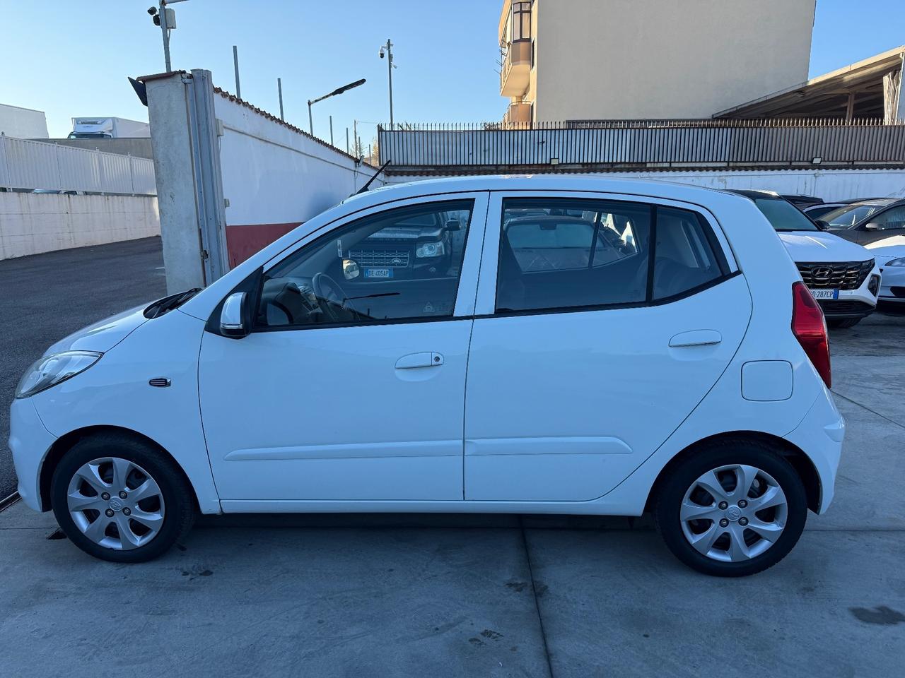 Hyundai i10 1.1 Cambio Automatico