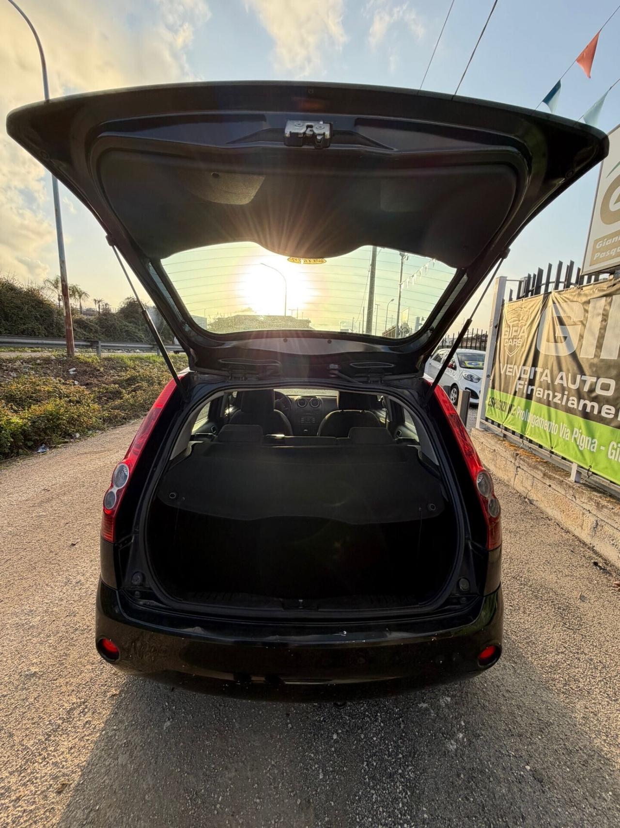 Ford Fiesta 1.4 TDCi 5p. Ghia