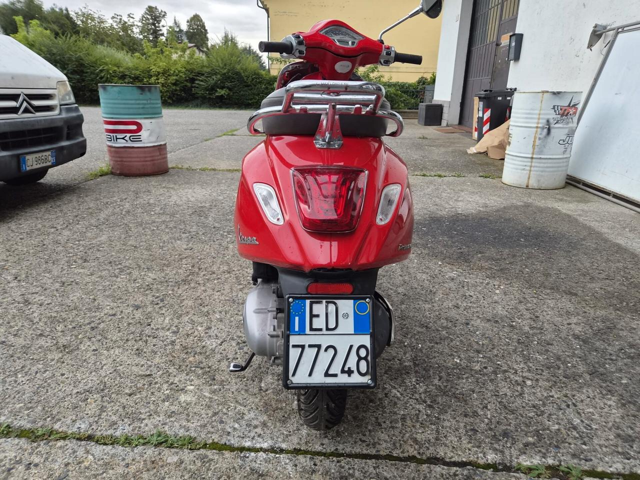 Vespa Primavera 125