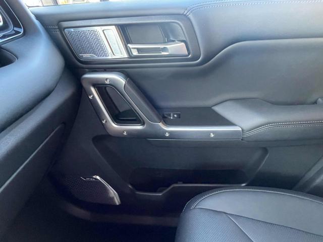 EMC 212 2.0 TGDI 8AT 4WD Officer