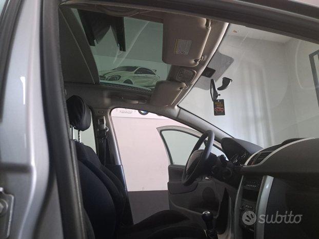 Peugeot 207 sw 1.6 hdi unico prop 2008 tetto aprib