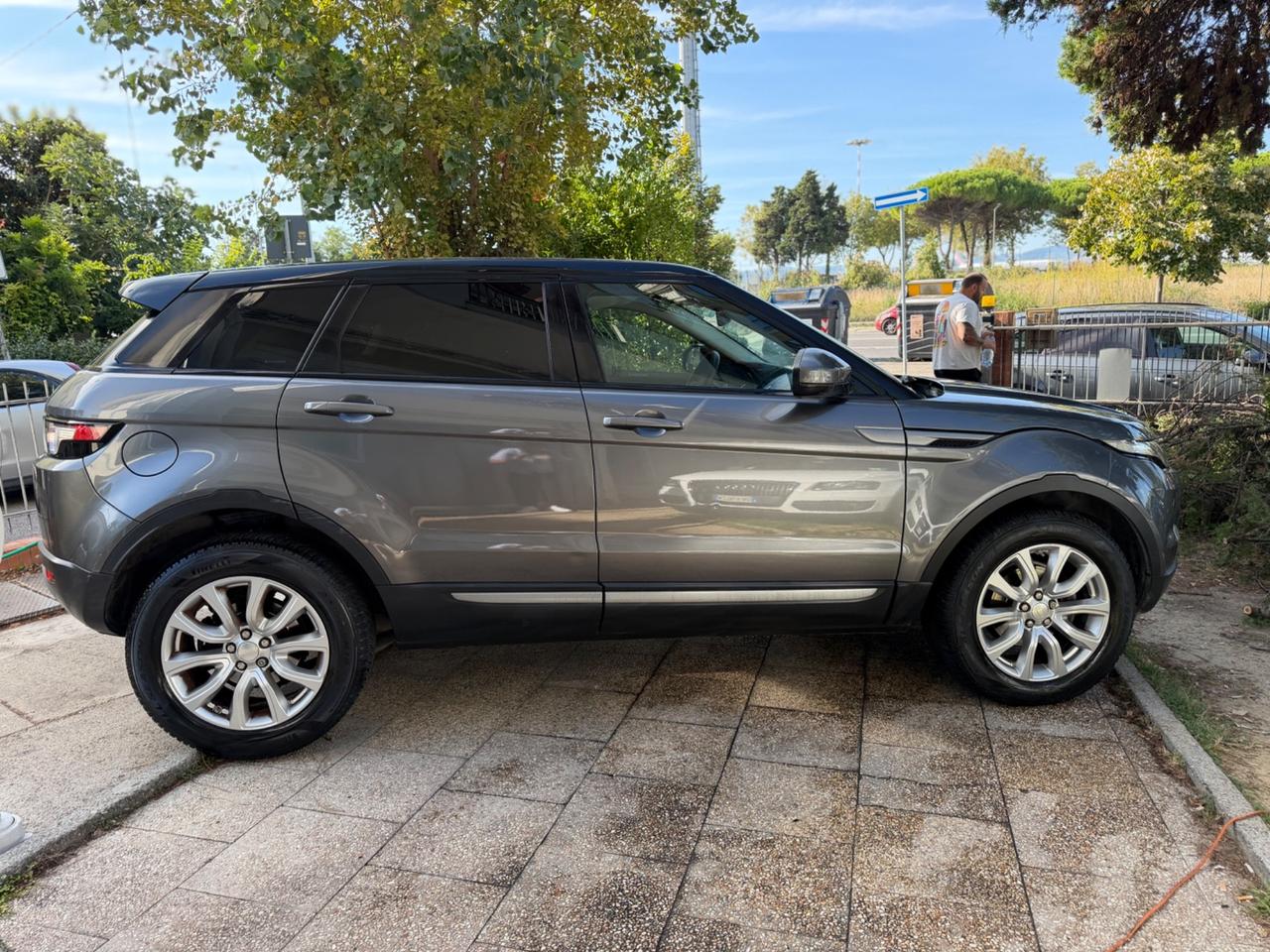 Land Rover Range Evoque 2.2 TD4 5p. Prestige