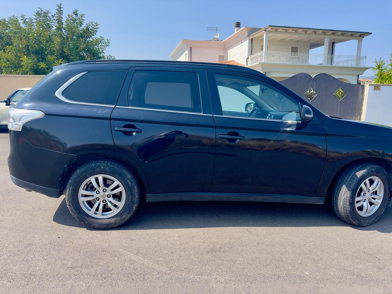 Mitsubishi Outlander 2.2 DI-D Clear Tec Intense #5766