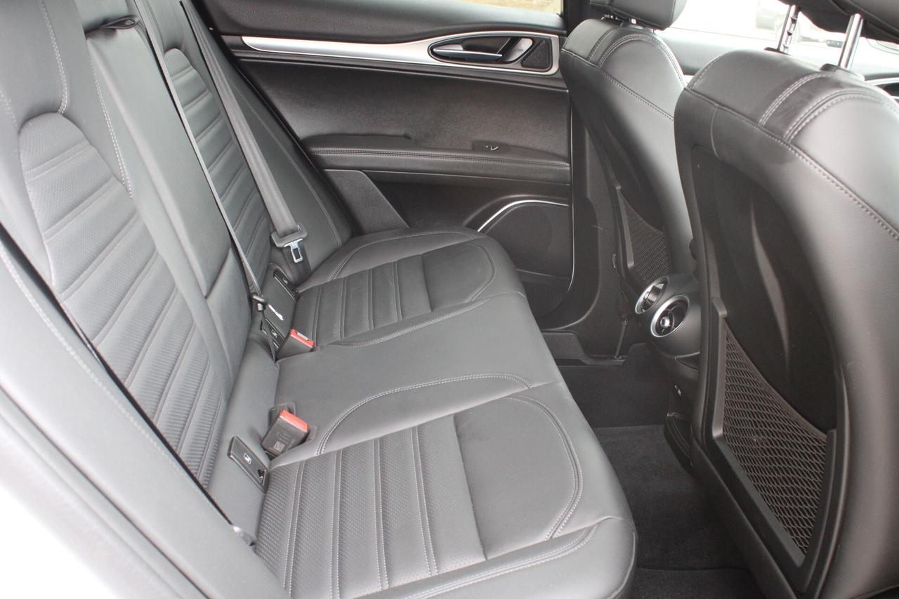 Alfa Romeo Stelvio 2.2 t Veloce Q4 210cv auto 4x4 FULL-OPTIONAL