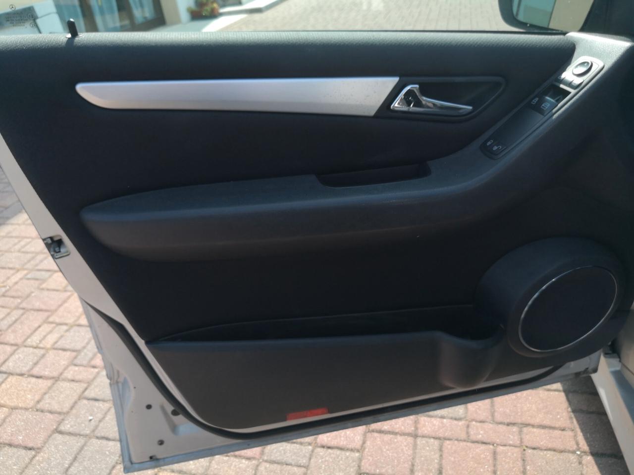 Mercedes-benz B 180 clima neopatentati