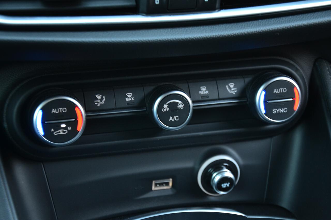 Alfa Romeo Stelvio 2.2 160CV AT8 **PREZZO VERO**LED-NAV-RCAM+PDC