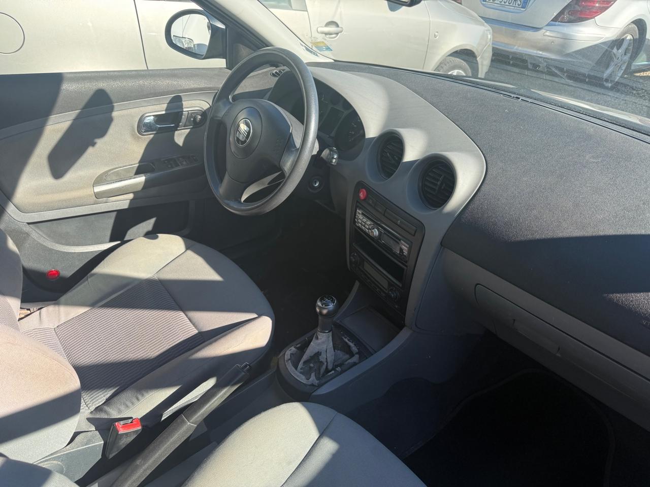 Seat Ibiza 1.4 16V 5p. Signo