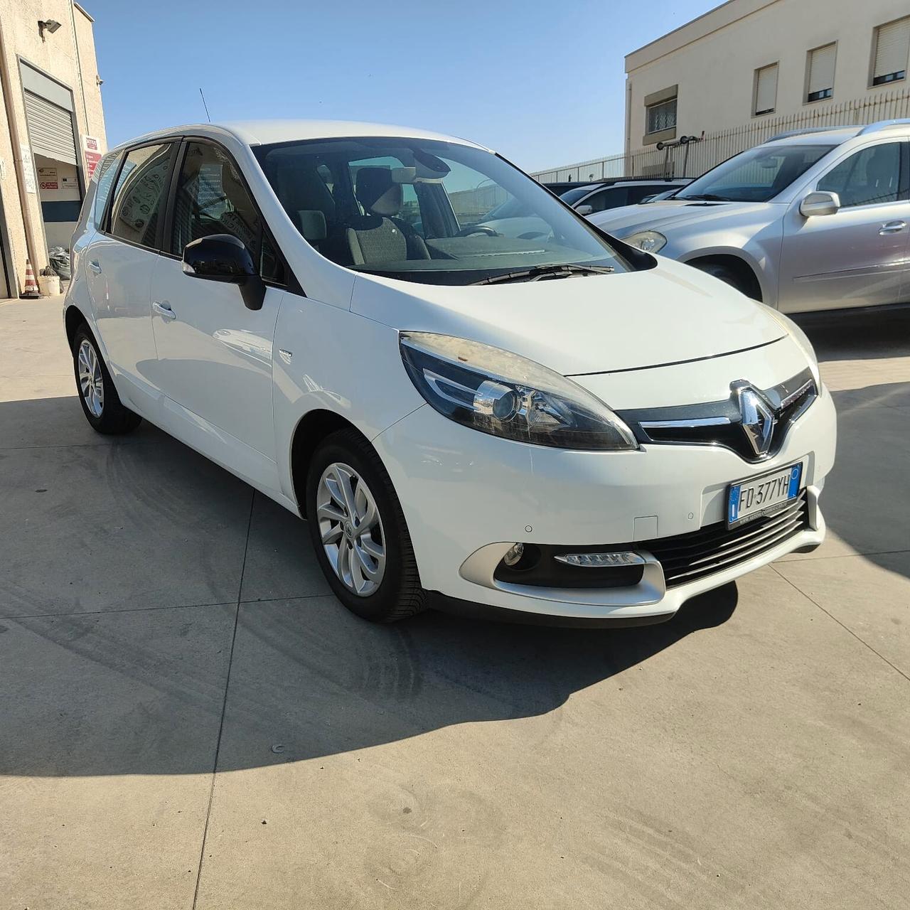 Renault Scenic Scénic XMod dCi 110 CV Start&Stop Energy Limited