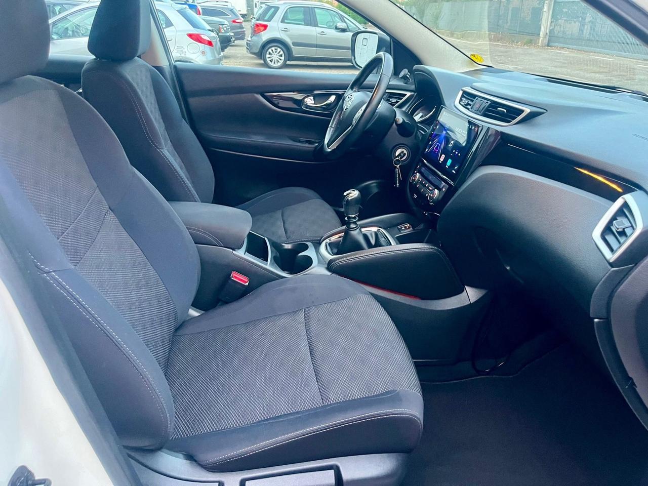 Nissan Qashqai 1.2benz 2015 106.000km perfetta