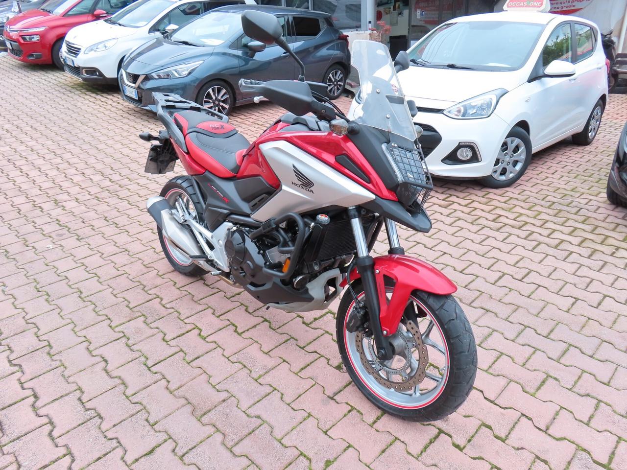 Honda NC 750X FULL 15.000 KM PARI AL NUOVO