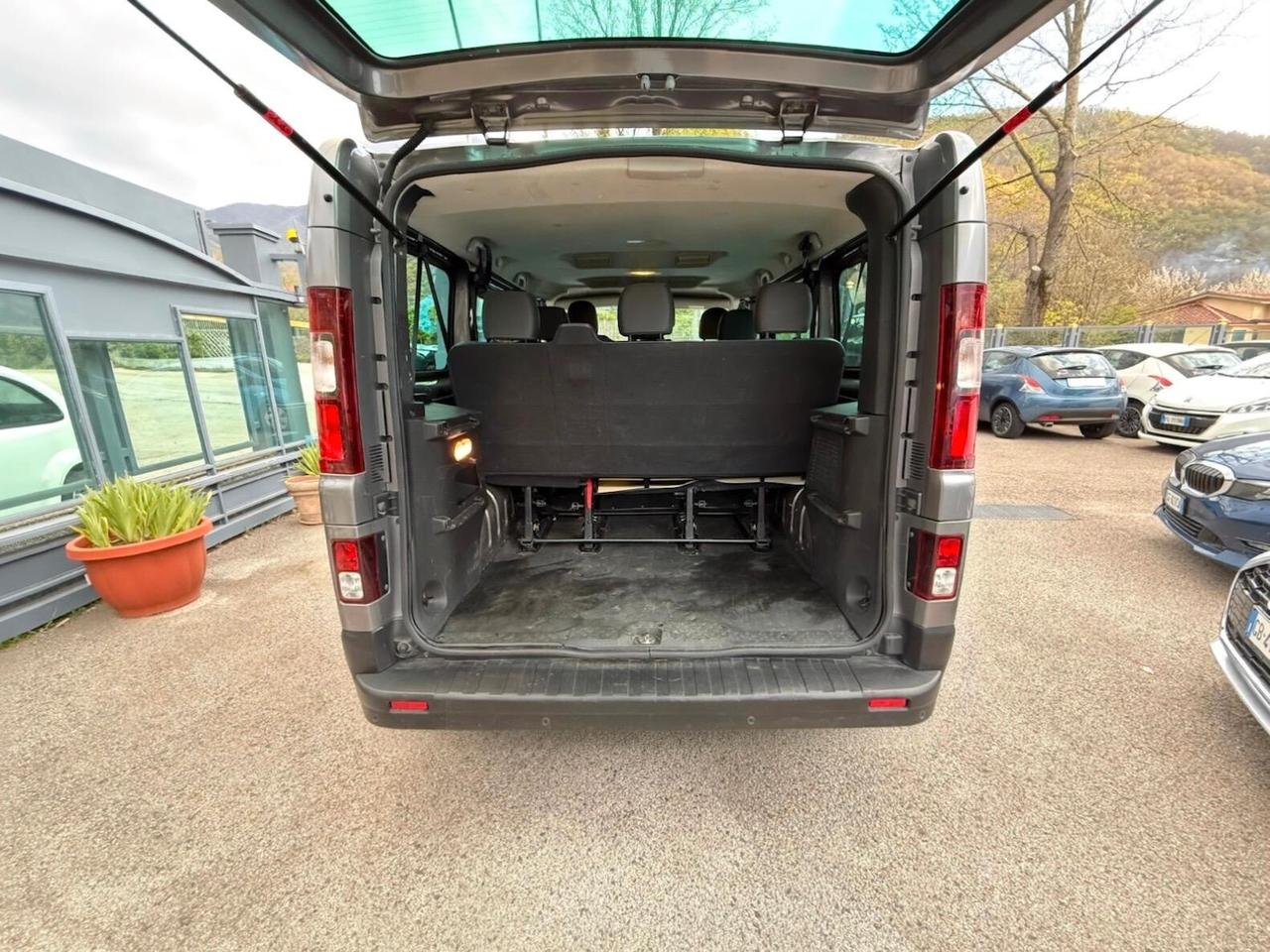 Renault Trafic T27 1.6 dCi 125CV 9 POSTI