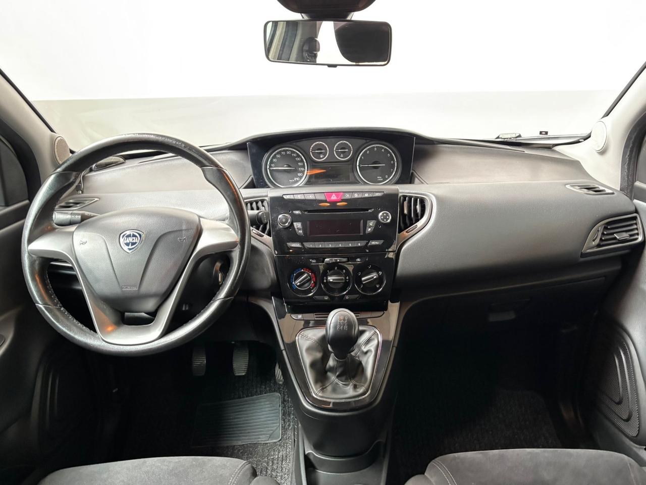 Lancia Ypsilon 1.2 69 CV Platinum