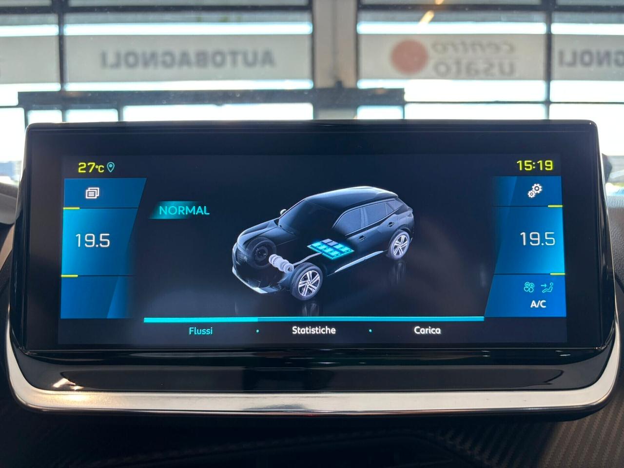 Peugeot 2008 GT LINE motore elettrico 136 CV SPOTICAR