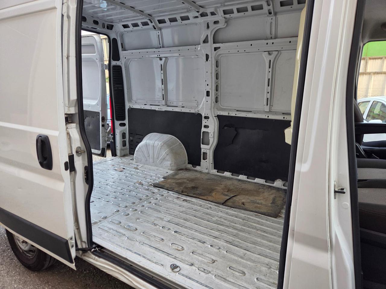 PEUGEOT Boxer 335 2.2 bluehdi 140cv S&S L2H2 + IVA