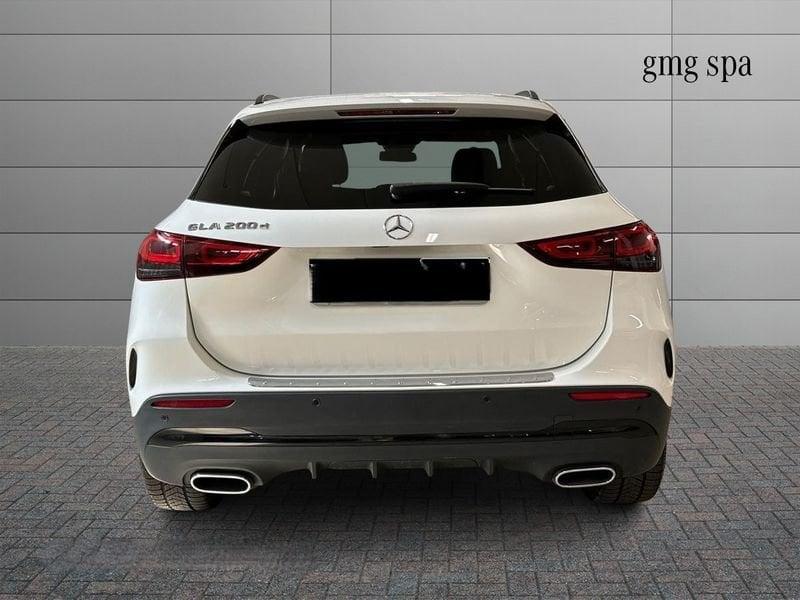 Mercedes-Benz GLA 200 d Premium auto
