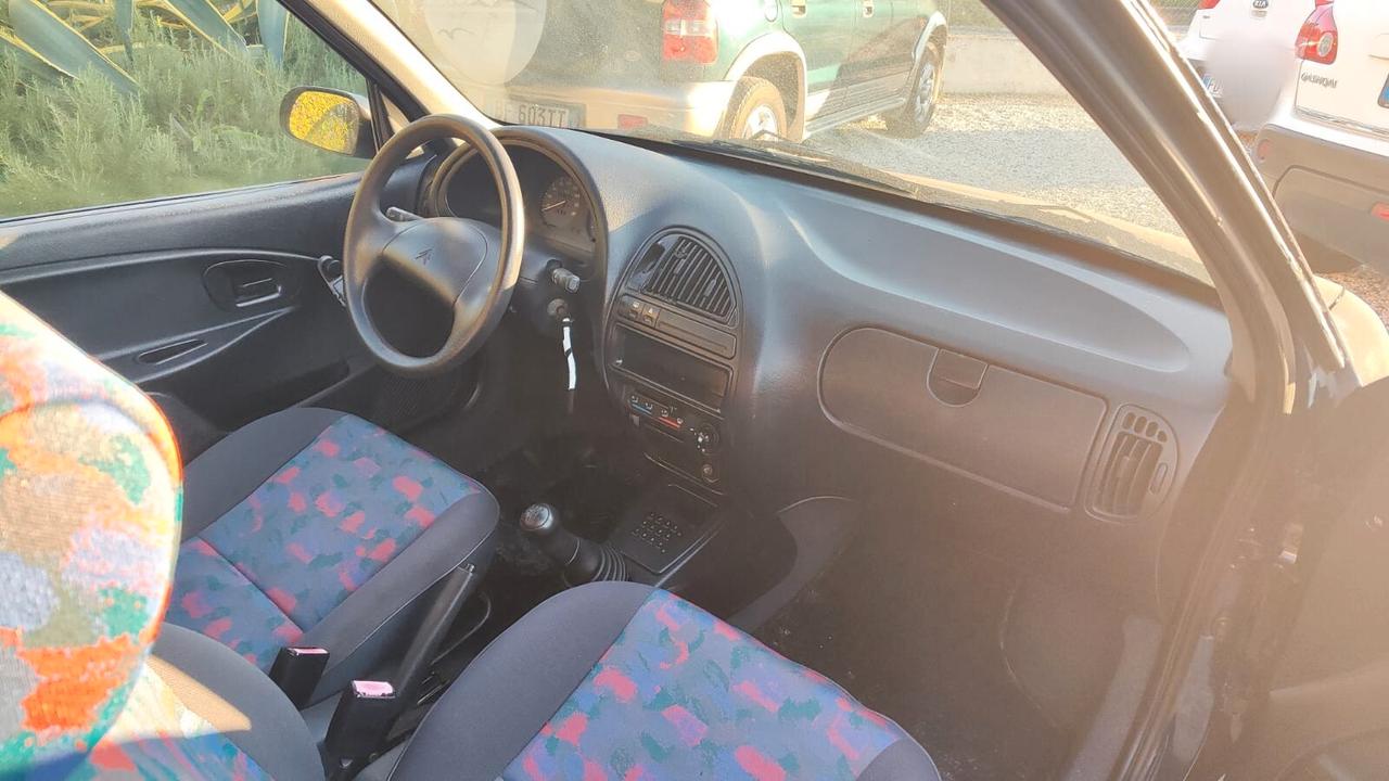 Citroen SAXO 1.1i cat 3 porte Neopatentati - 1996