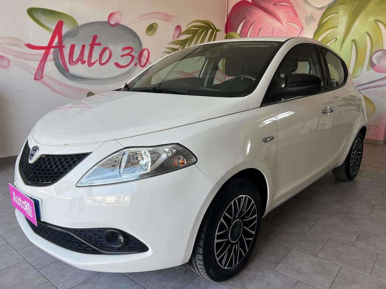 Lancia Ypsilon 1.2 69 CV 5 porte S&S Gold