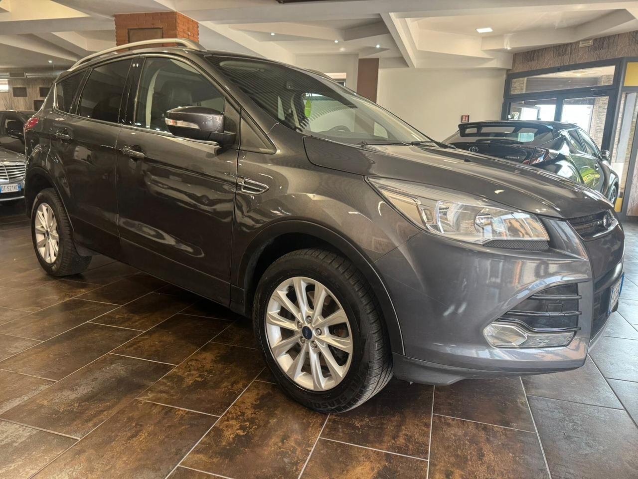 Ford Kuga 2.0 TDCI 150 CV S&S 4WD Powershift Titanium
