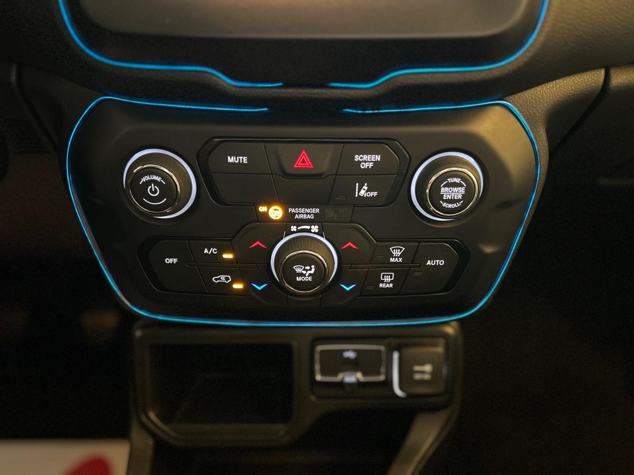 Jeep Renegade 1.0 T3 Limited 2wd s&s 120cv *** RETROCAMERA * CARPLAY ***