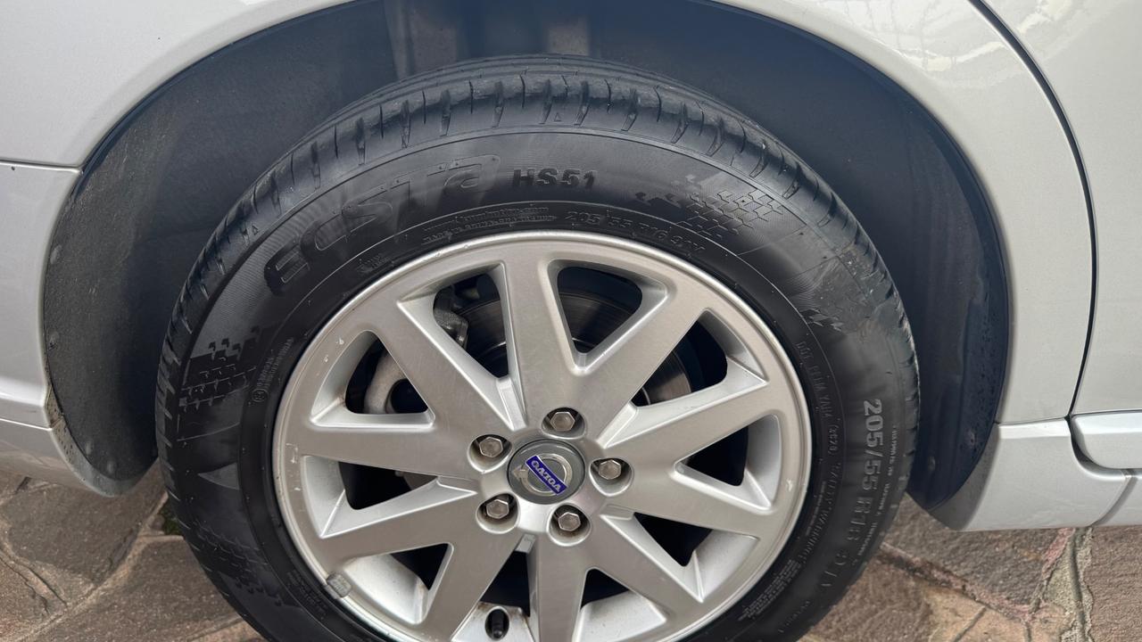 Volvo S40 2.0 D cat Momentum pari a nuova unico proprietario