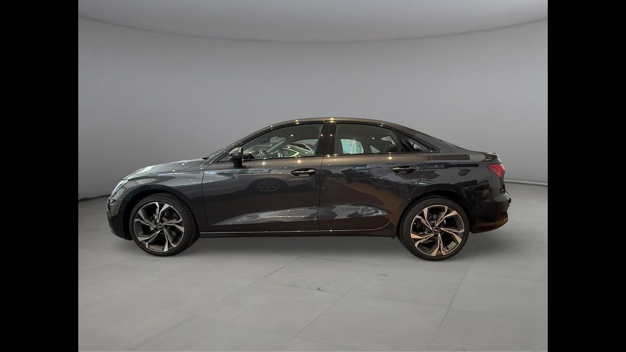 Audi AUDI A3 SEDAN 30 TDI S TRONIC