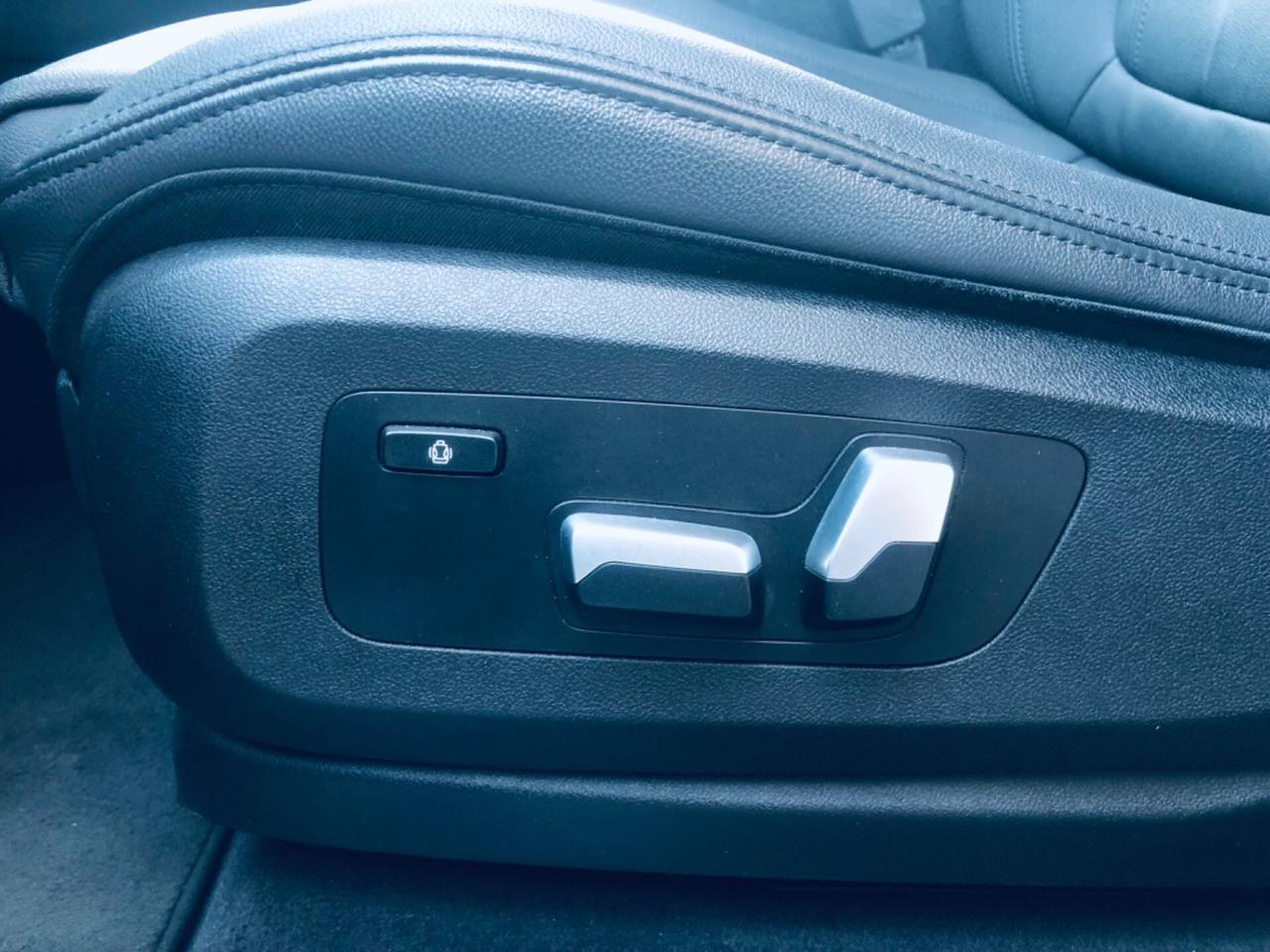 Bmw X5 xDrive40i 48V HYBRID TELECAMERA PELLE-LUCI