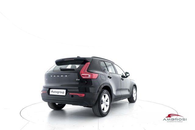 VOLVO XC40 D4 AWD Geartronic Momentum - PER OPERATORI DEL SET