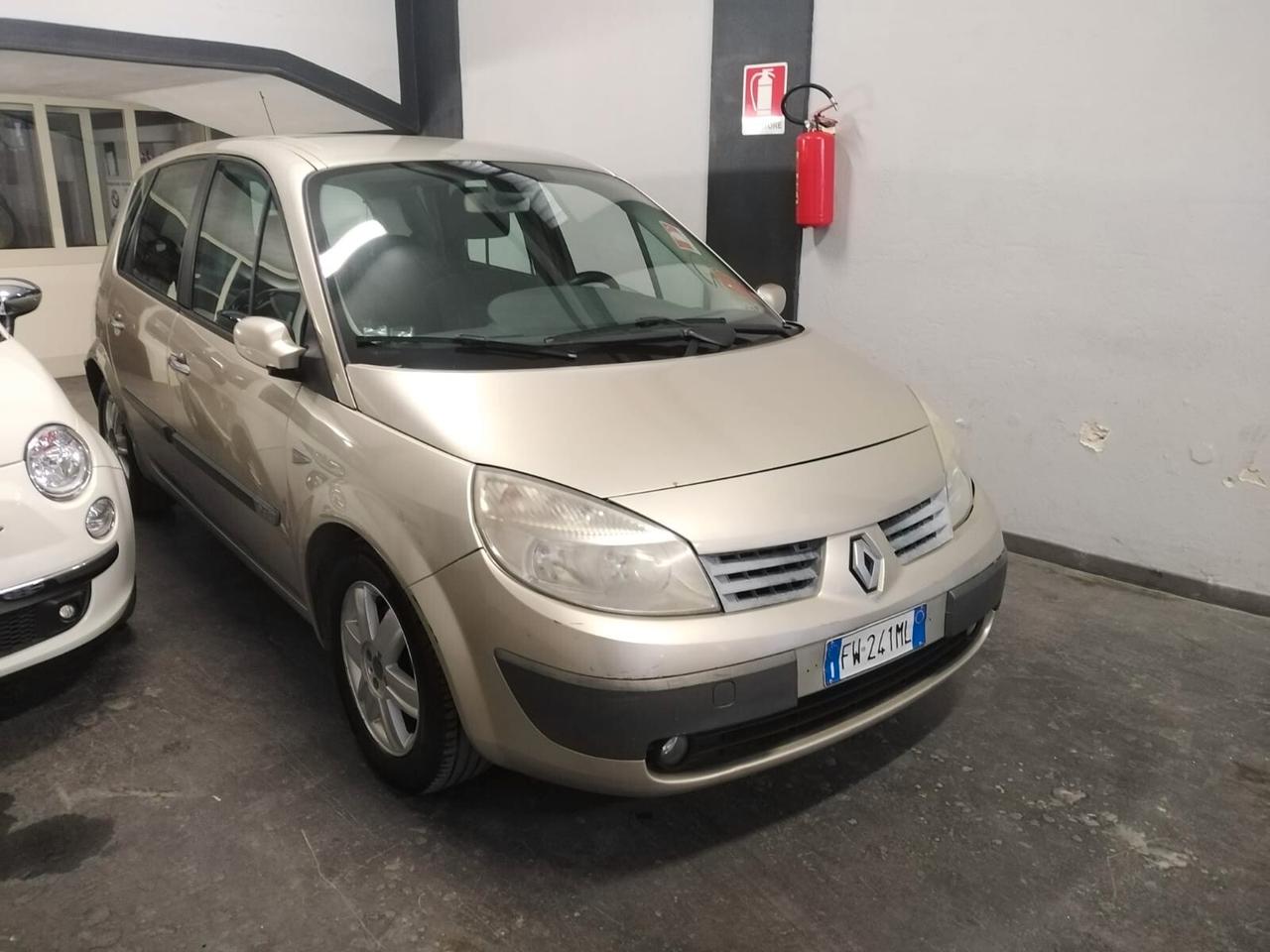 Renault Scénic 1.9 dCi - 2006