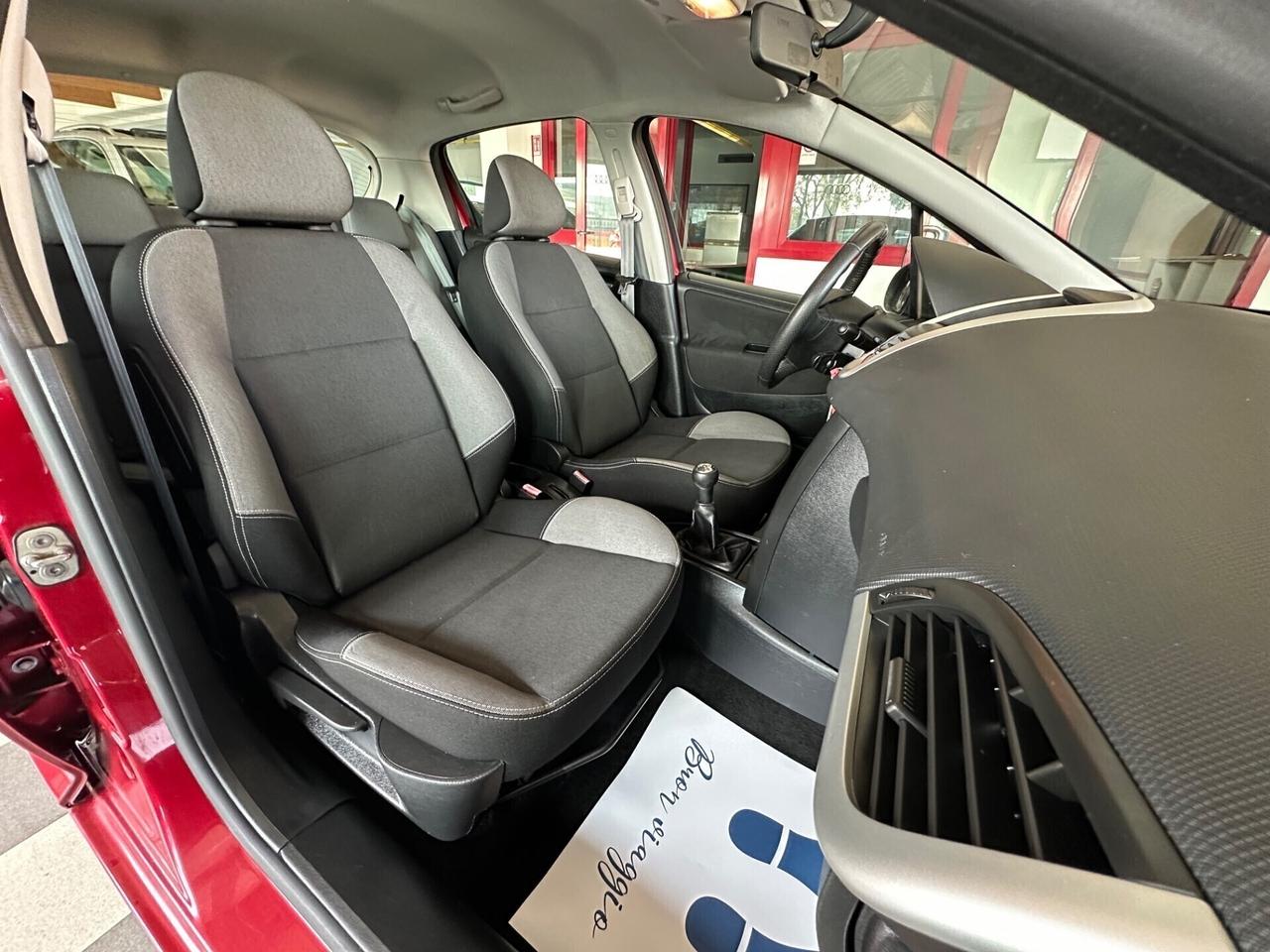 Peugeot 207 1.4 VTi 95CV 5p. Neopatentati