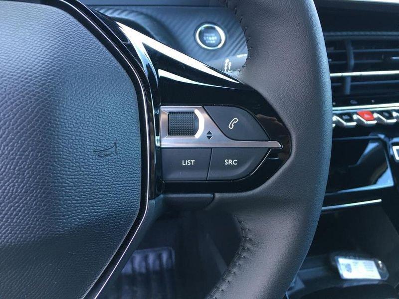 Peugeot 2008 PureTech 100 Allure SUPER-OFFERTA!! PARI AL NUOVO