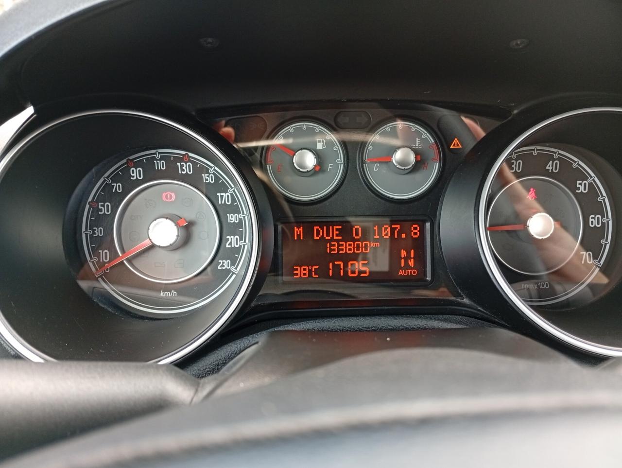 Fiat Punto 1.4 S&S 8V Dualogic 5 porte Racing