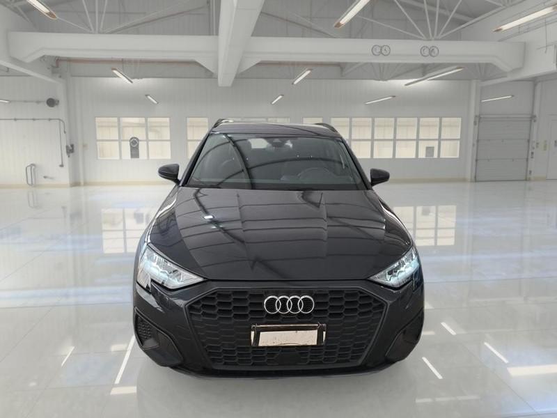 AUDI A3 SPORTBACK 40 TFSI E S TRONIC BUSINESS S.BACK 5 PORTE BERLINA