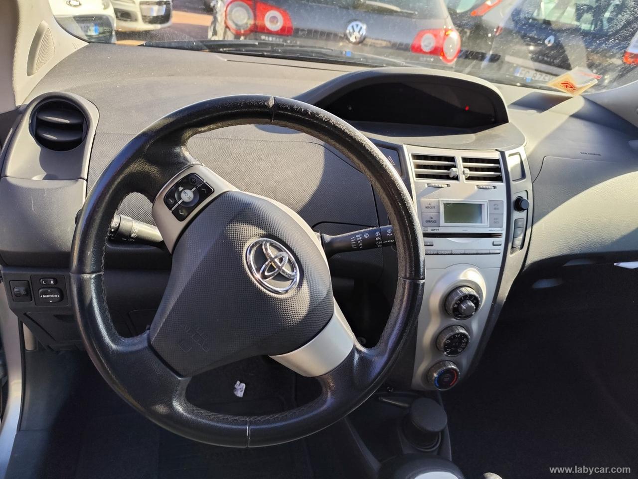 TOYOTA Yaris 1.3 5p. M-MT Navi NEOPATENTATI