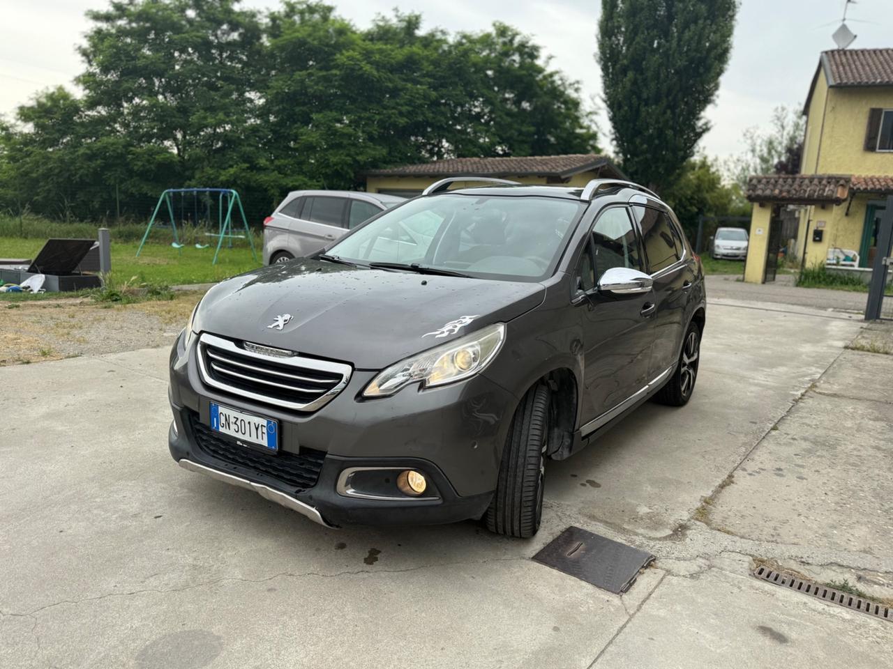 Peugeot 2008 1.6 e-HDi 115 CV Stop&Start Allure