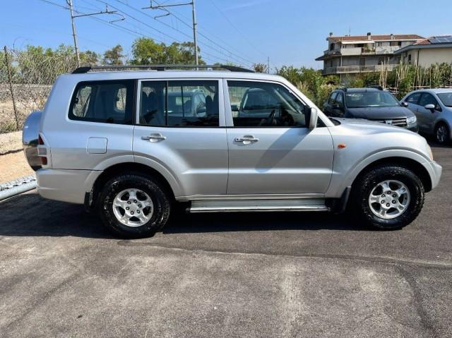 Mitsubishi Pajero Pajero 3.2 tdi 16v di-d GLS-2 wagon auto