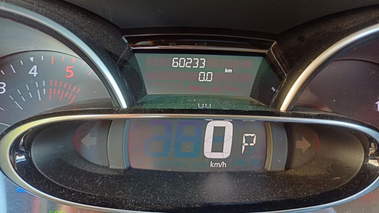 Renault Clio dCi 90CV Start&Stop 5 porte Energy Automatica neopatentati