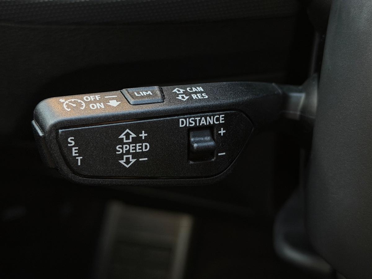 Audi Q2 35TDI S-line Edition Identity Black 150CV