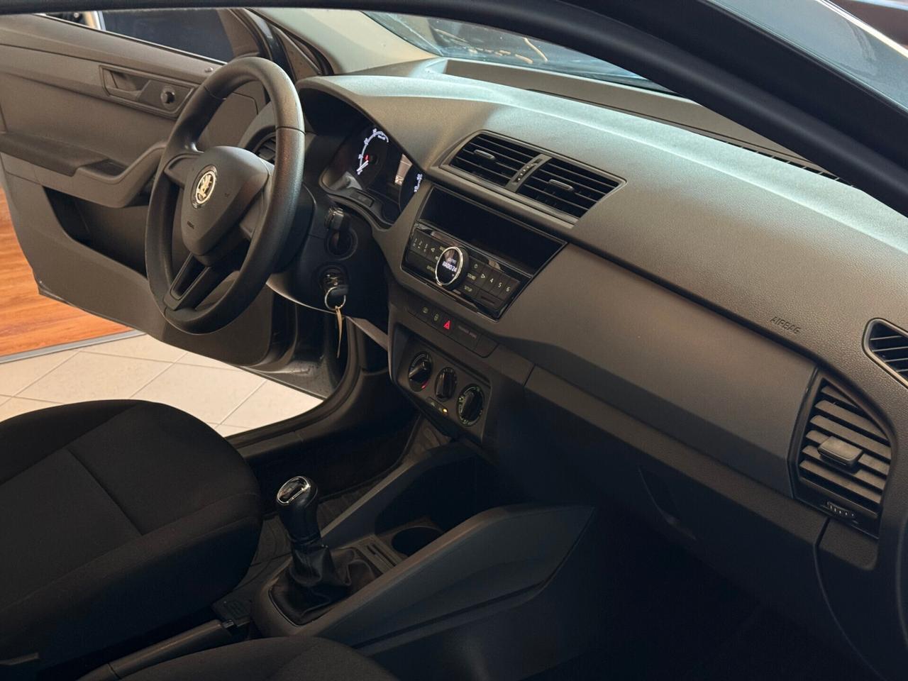 SKODA FABIA 1.0cc 60cv BENZINA NEOPATENTATI