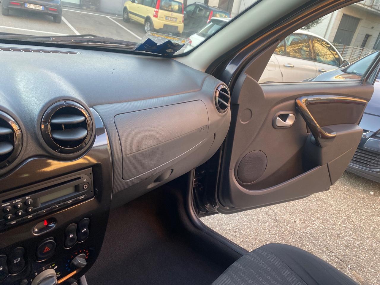 Dacia Duster 1.6 110CV 4x2 Ambiance NEOPATENTATI!!!