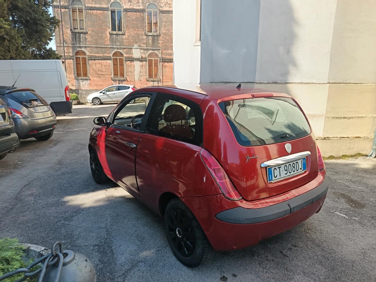 Lancia Ypsilon 1.2 16V Platino ok neo patente