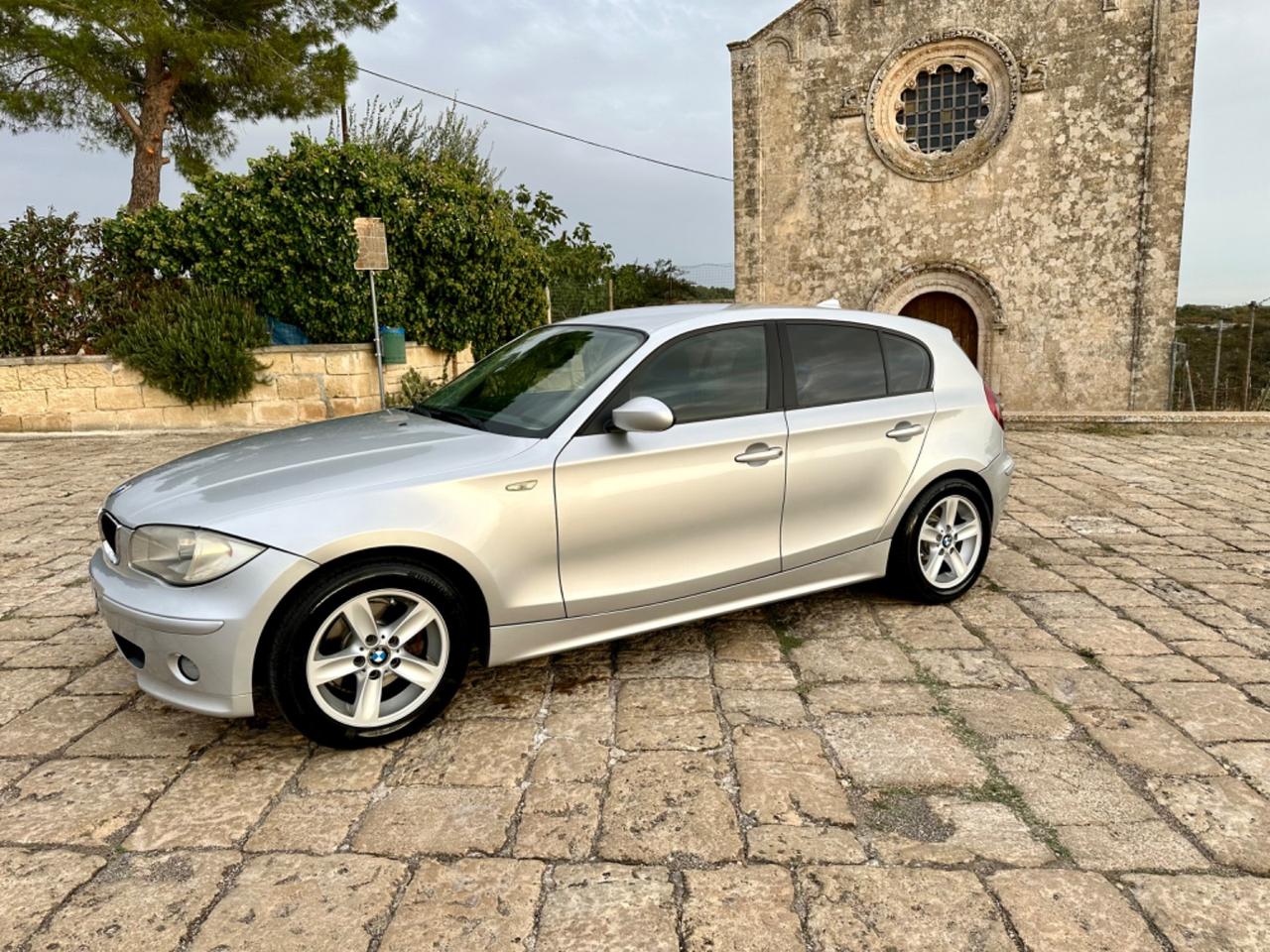 Bmw 120 120d cat 5 porte Attiva