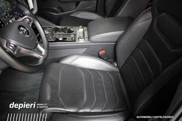 Volkswagen Touareg 3.0 V6 TDI Advanced Black