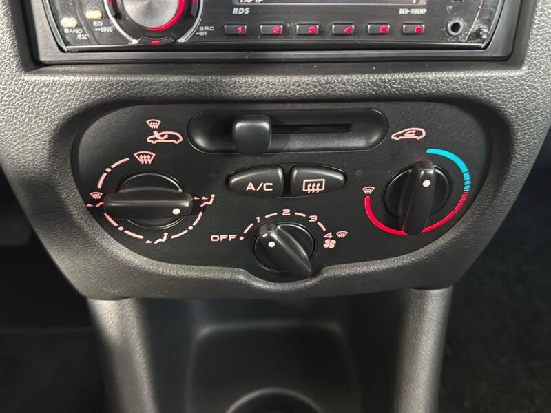 Peugeot 206 Plus 206 Plus 5p 1.1 X-Line