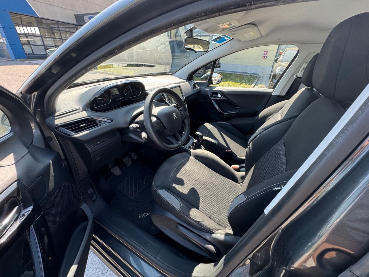 Peugeot 208 Active 1.4 HDI 68CV 5 porte