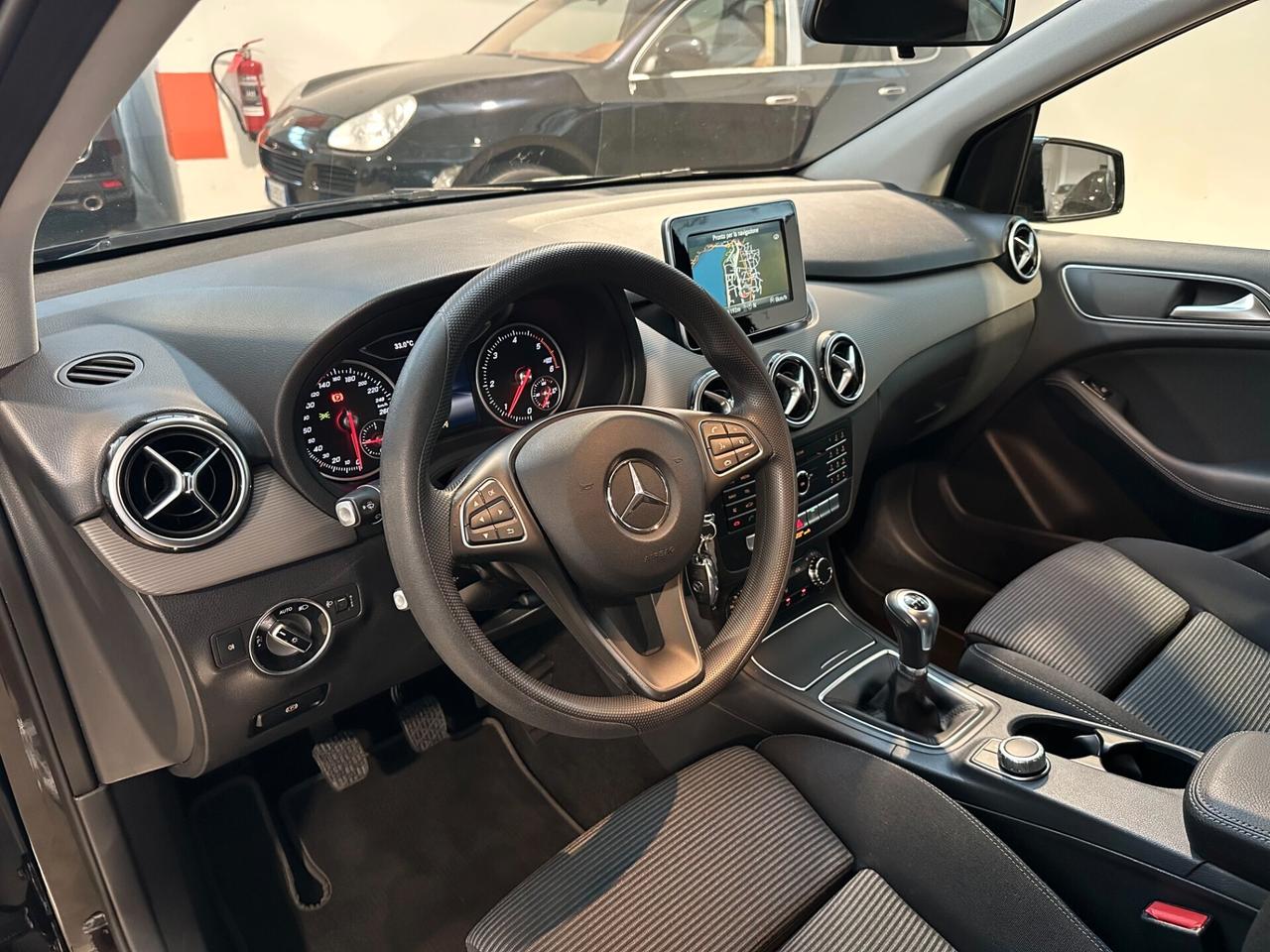 Mercedes-benz B 180 180d - UNICO PROP RETROCAMERA GANCIO TRAINO
