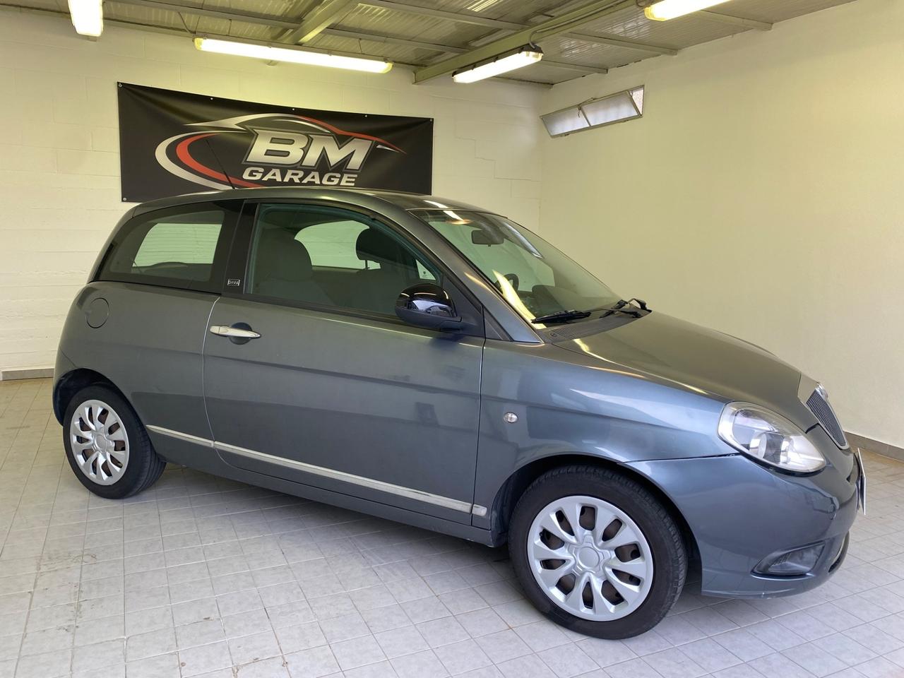 Lancia Ypsilon 1.2 69 CV Platinum