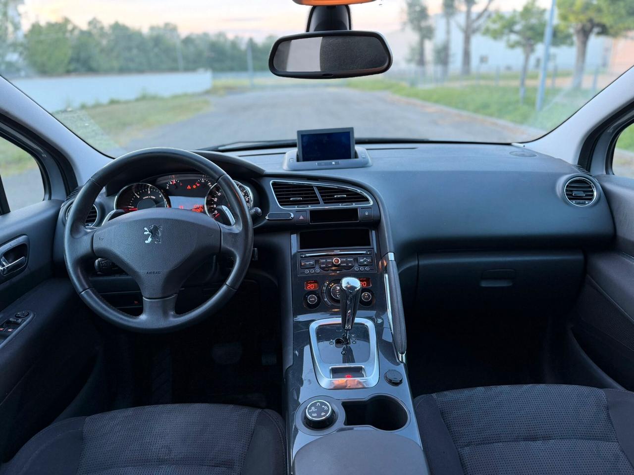 Peugeot 3008 1.6 HDi 112CV Automatico