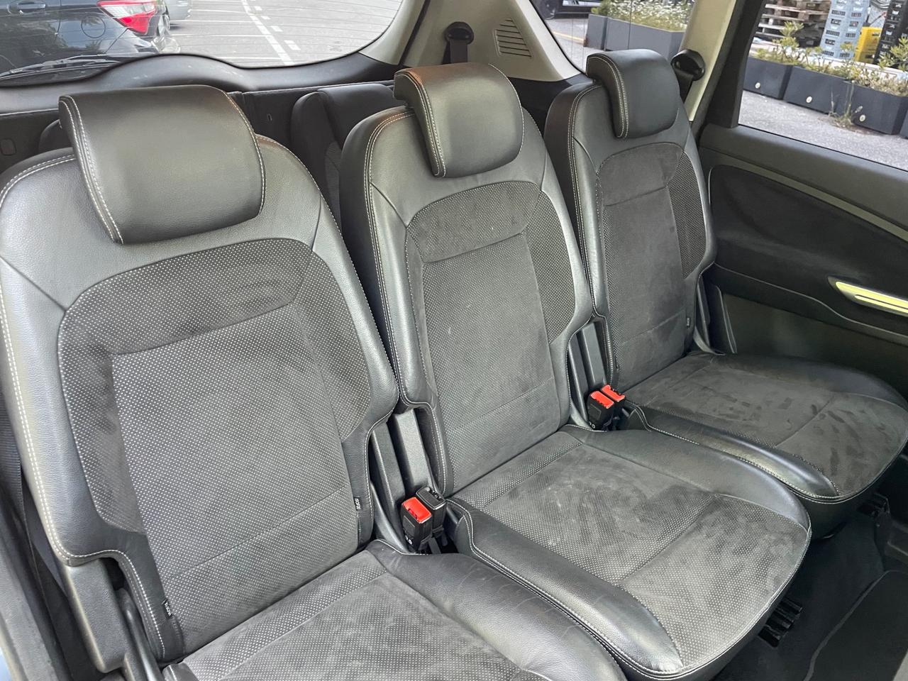 Ford S-Max 2.0 TDCi 140CV 6tr. Titanium DPF* 7 Posti *