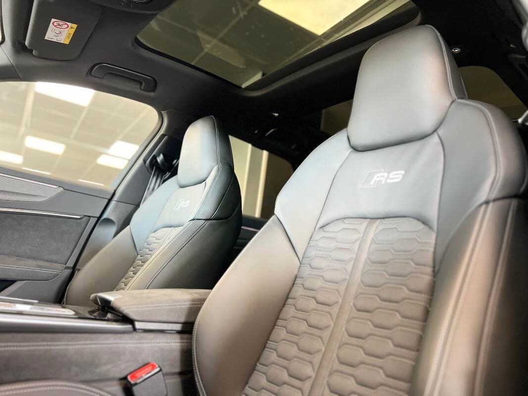 Audi RS6 Avant RS6 4.0 mhev performance quattro tiptronic